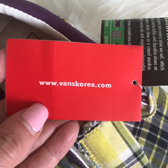 Vans Slip on Shoes Sneakers US 7 Yellow Plaid Ltd Edition Korea Brand New Unique - Picture 2 of 8